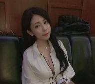 美女大奶醫師 性慾大，性慾大。想被好好滿足，被開發過。