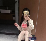 高雄蘿莉炸彈！小桃的18歲嫩白肌，初戀感讓你回味無窮 🎀💣