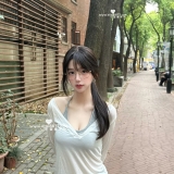 #藝術系學生  清冷臉。冷白皮