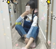 很幼齒 長得也很可愛 也很活潑