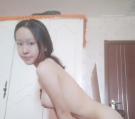 妞妞 160 45 C  23歲