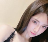 惠敏：167Cm/D奶/46kg/24歲 蜜桃翹臀