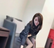 七海：162/C奶/47kg/26歲 氣質OL兼職 微笑服務 自備黑絲  騷勁十足！