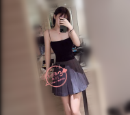 身材很勻稱前凸後翹  是知心姐姐的類型 講話細聲細語的