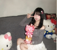 #乖巧 剛滿18沒多久 配合度高可以隨意玩弄